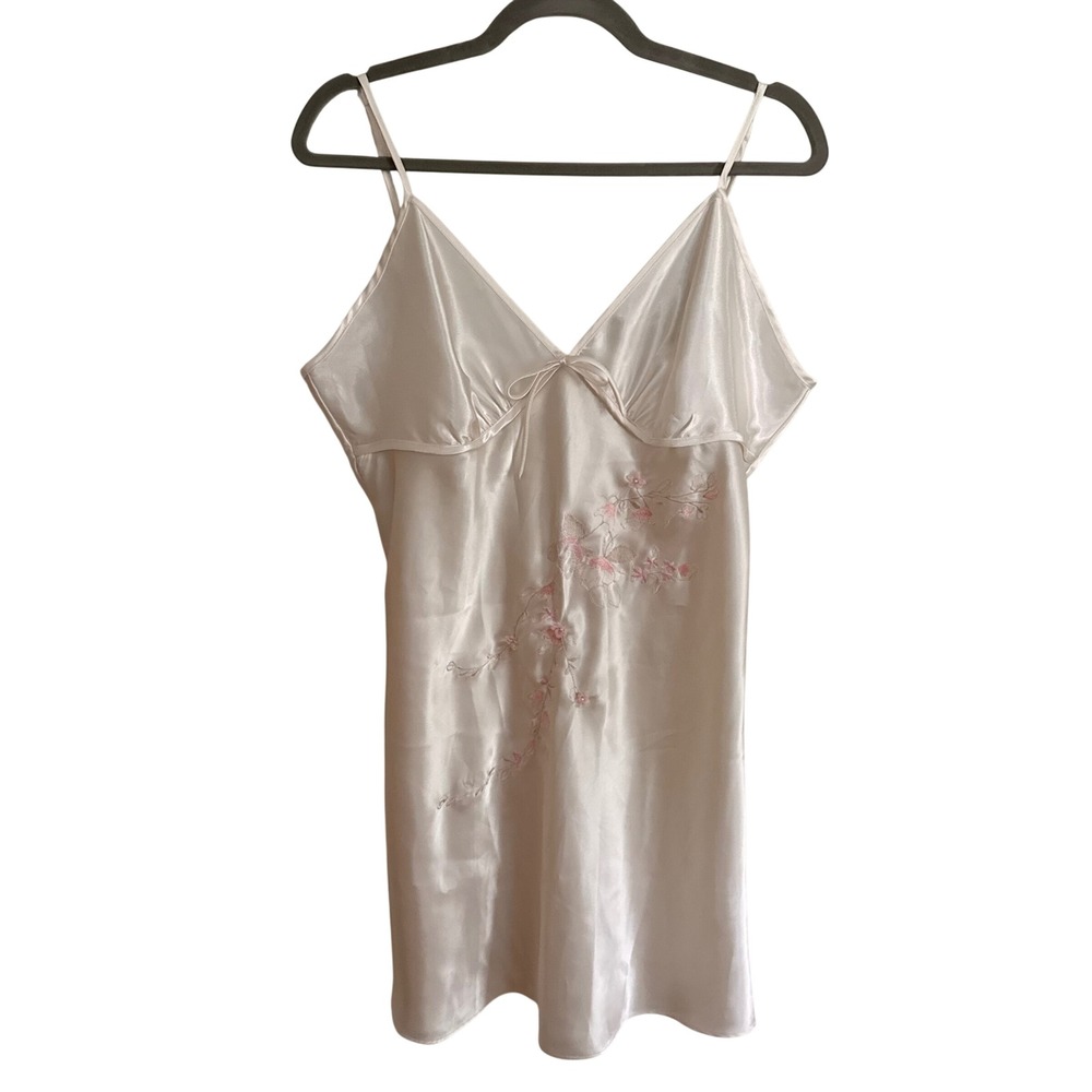 Ivory Satin Floral Embroidered Chemise Nightgown XL Romantic Wedding Honeymoon